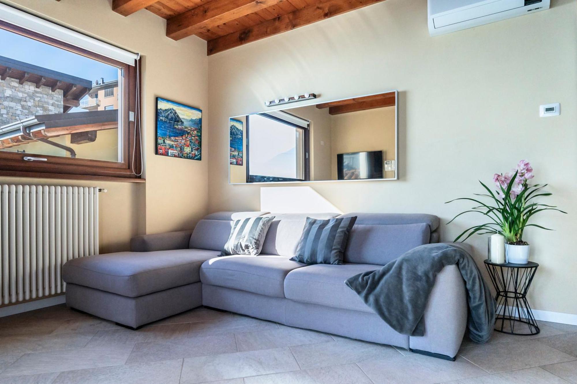 Iseo Lake Villa Con Vista Lago E Piscina Costa Volpino Exterior photo